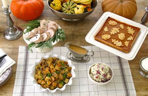 turn  thanksgiving buffet   food display williams sonoma taste