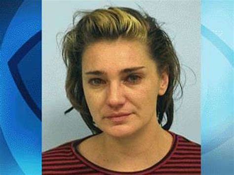 woman arrested for allegedly vandalizing famous austin mural cbs news