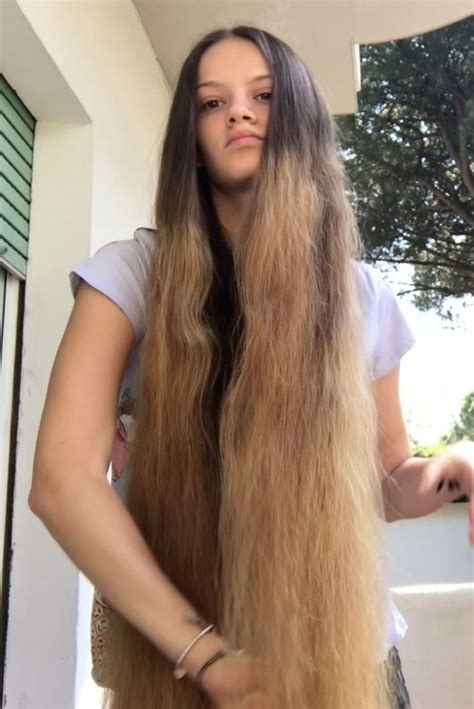 video thick mane play realrapunzels hair shows hair lengths