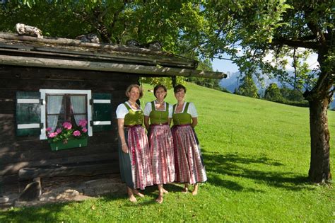 das liederbuch der stoaberg saengerinnen aus berchtesgaden