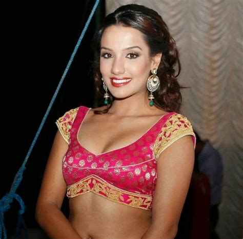 Nepali Model Priyanka Karki Hot Photos Nepali Movie New Nepali Song