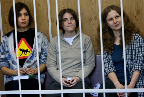 Long Prison Sentences Now Likely For Pussy Riot Band Business Insider