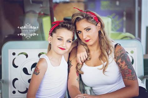 vintage inspired retro pinup shoot mother daughter rockabilly mother daughter photography