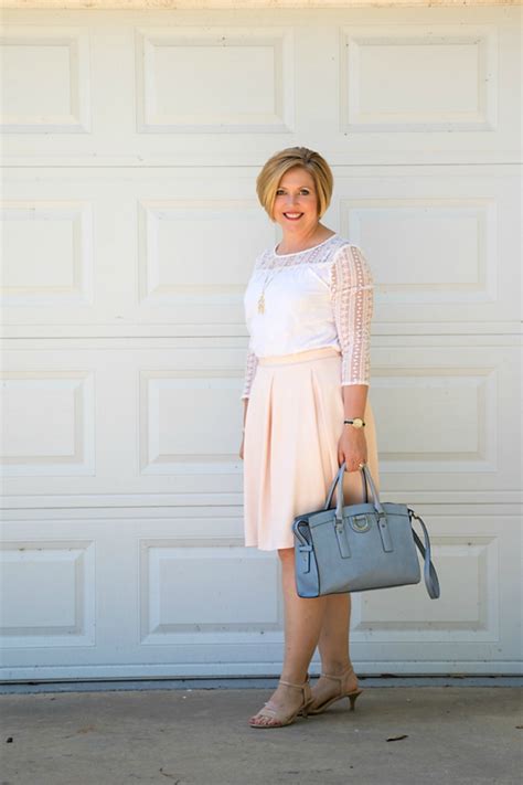 6 Ways To Wear Pastels For Women Over 50 A Style Guide