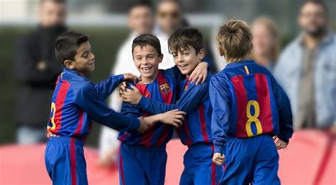 youth soccer players  fc barcelona youth acaedemy la masia soccertoday