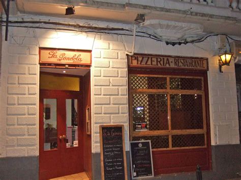 fachada de la pizzeria