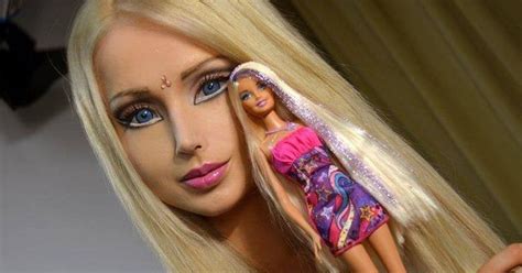 valeria lukyanova human barbie posts no make up selfie would you