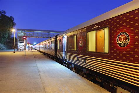luxury trains  india   luxurious trains  india