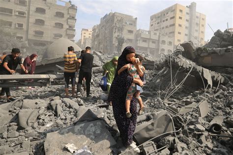 palestinians  gaza brace    war    place