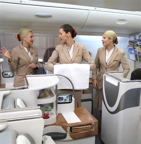 flight attendant training of emirates ~ world stewardess crews