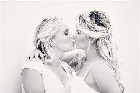 Lipstick Lesbian Palm Springs Engagement Session