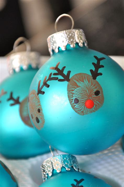 bit funky  minute crafter reindeer thumbprint ornaments