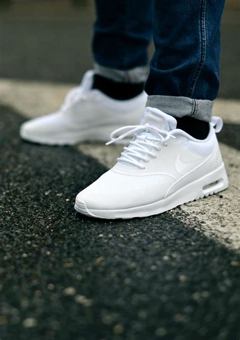 white sneakers  men nike top   white sneakers  men    classically nike