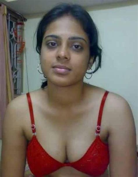 hot sexy mallu kambi kadakal girls show bra spicy pictures bolly pisachi