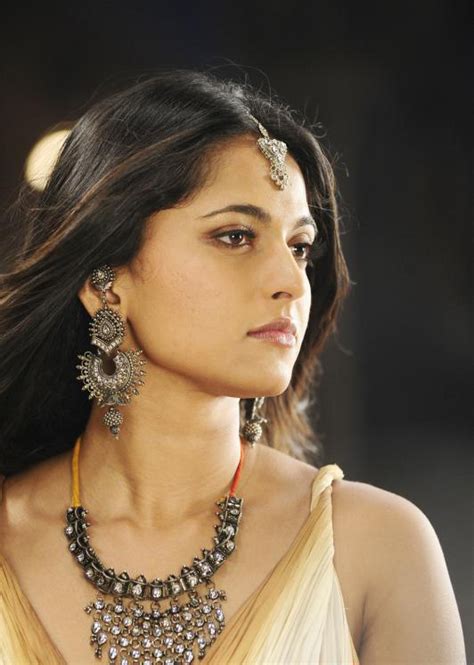 anushka shetty actress latest hot images where celebrity are exposed