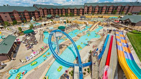 wisconsin dells vacations  package save    expedia