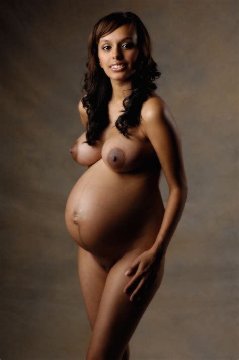 Pregnant Beauty With Perfect Boobs And Belly Porn Photo