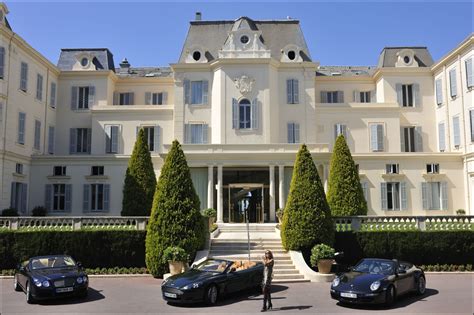 cannes film fest  hotels stars choose  stay