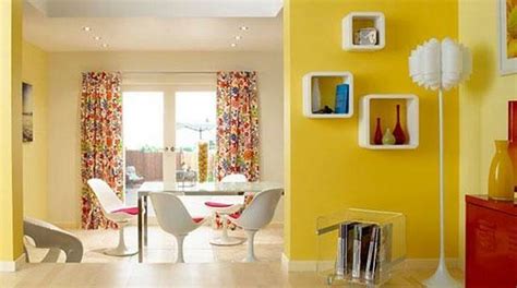 bright interior design  home decorating ideas  lemon yellow  mint green flavors