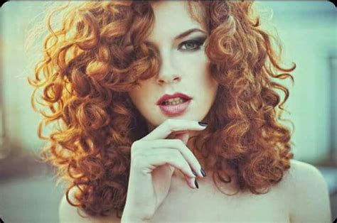 Pin By Sa Chi On Cabelos Red Curly Hair Hair Beauty Curly Hair Styles