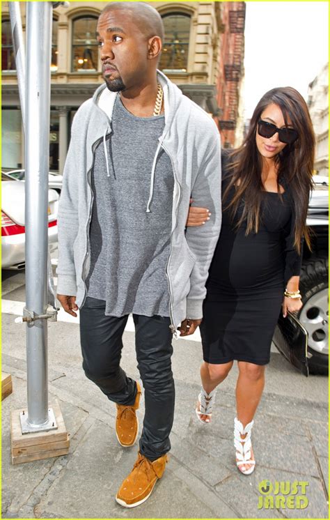 Pregnant Kim Kardashian And Kanye West Reunite In Nyc Photo 2855868