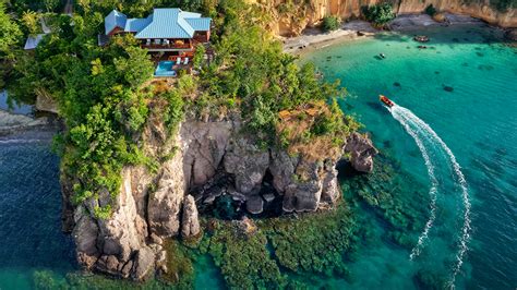 The Caribbean Island Of Dominica For Superyacht Owners Robb Report