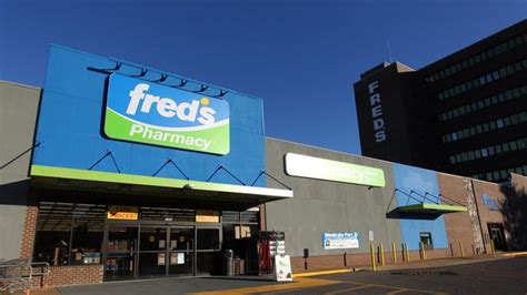 freds store closings  discount chain shuttering  stores