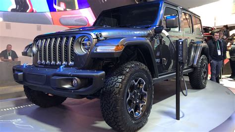 jeep wrangler xe hybrid  roads quietly