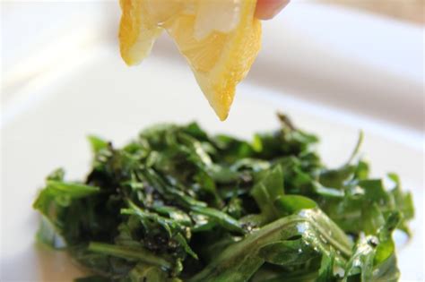 How To Cook Arugula Livestrong