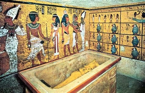 Secret Chamber In Tutankhamun S Tomb Could Hold Long Lost