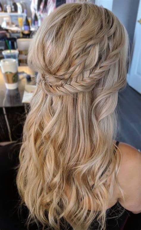 43 gorgeous half up half down hairstyles that perfect for a rustic