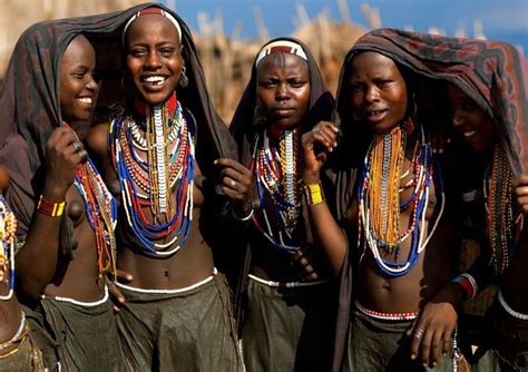 African Teen Group Nude Girls Foto Di Donne