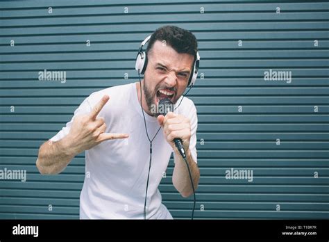 screaming  mic  res stock photography  images alamy