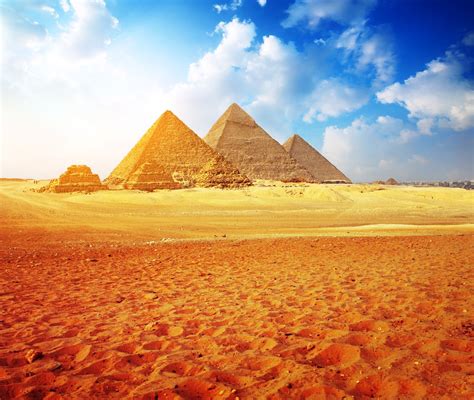 aegyptische pyramiden sehenswuerdigkeiten und reiseziele