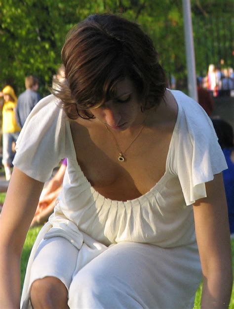 no bra downblouse look down her blouse hardcore pictures pictures sorted by rating luscious