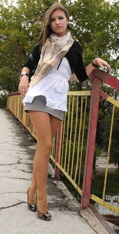 fashion tights “ scarf cardigan white top and grey skirt with nude pantyhose and leopard
