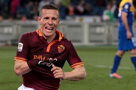 possibile rinnovo  rodrigo taddei il suo procuratore   trigoria