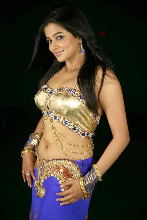 Sexy Actress Gallery Lakshmi Kannada Movie Priyamani Hot