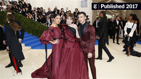 Freak Flags Fly At Met Gala But Lips Stay Buttoned The New York Times