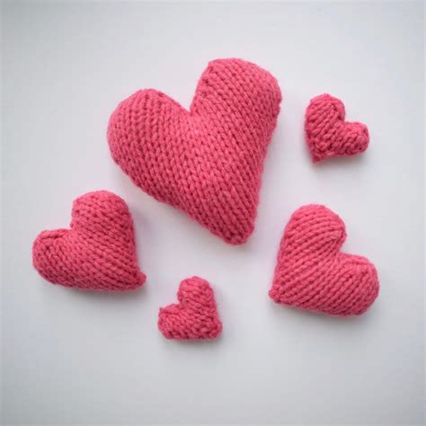 pattern   knit  sizes  love heart