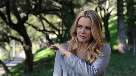 alicia silverstone would rather go naked than wear wool on