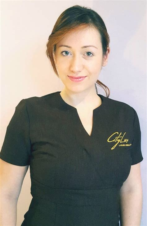 Cristina Cityluxmassage Mobile Massage Therapist In London Citylux