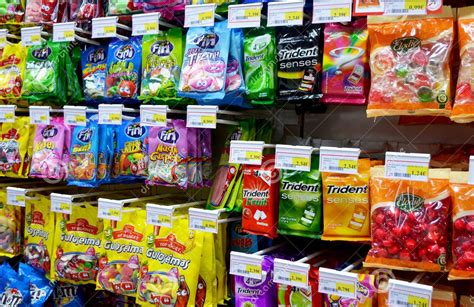 deputado quer modificar comercializacao de doces  guloseimas  rj