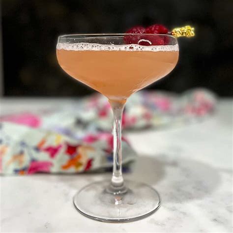 french martini cocktail recipe foodology geek