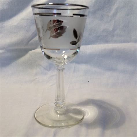 9 Mid Century Modern Libbey Silver Leaf Frosted Wine Glasses Frosted