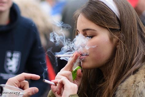 Teenage Girls Smoking Long Cigarettes New Porno