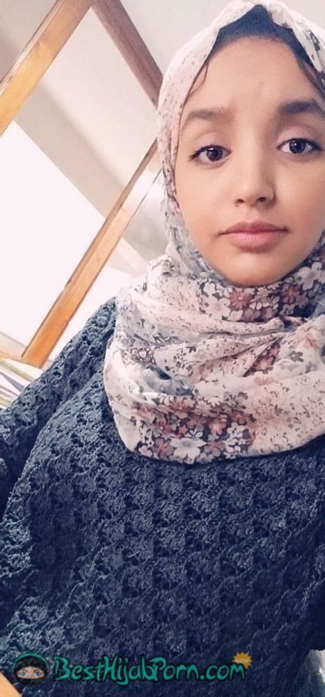 Épinglé Sur Arab Hijab Teen Muslim