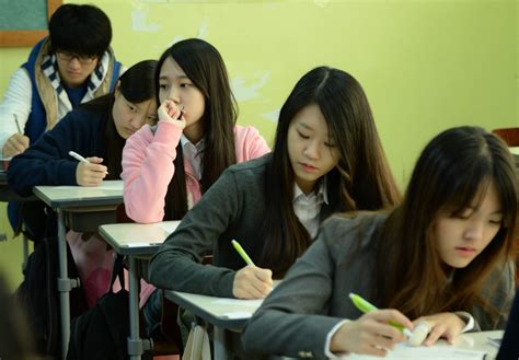 straight  students tend    sat scores  korea times