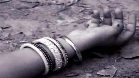 woman strangled to death by drunk husband on karwa chauth woman news