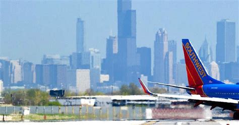 chicago midway deploys clear touchless security screening passenger